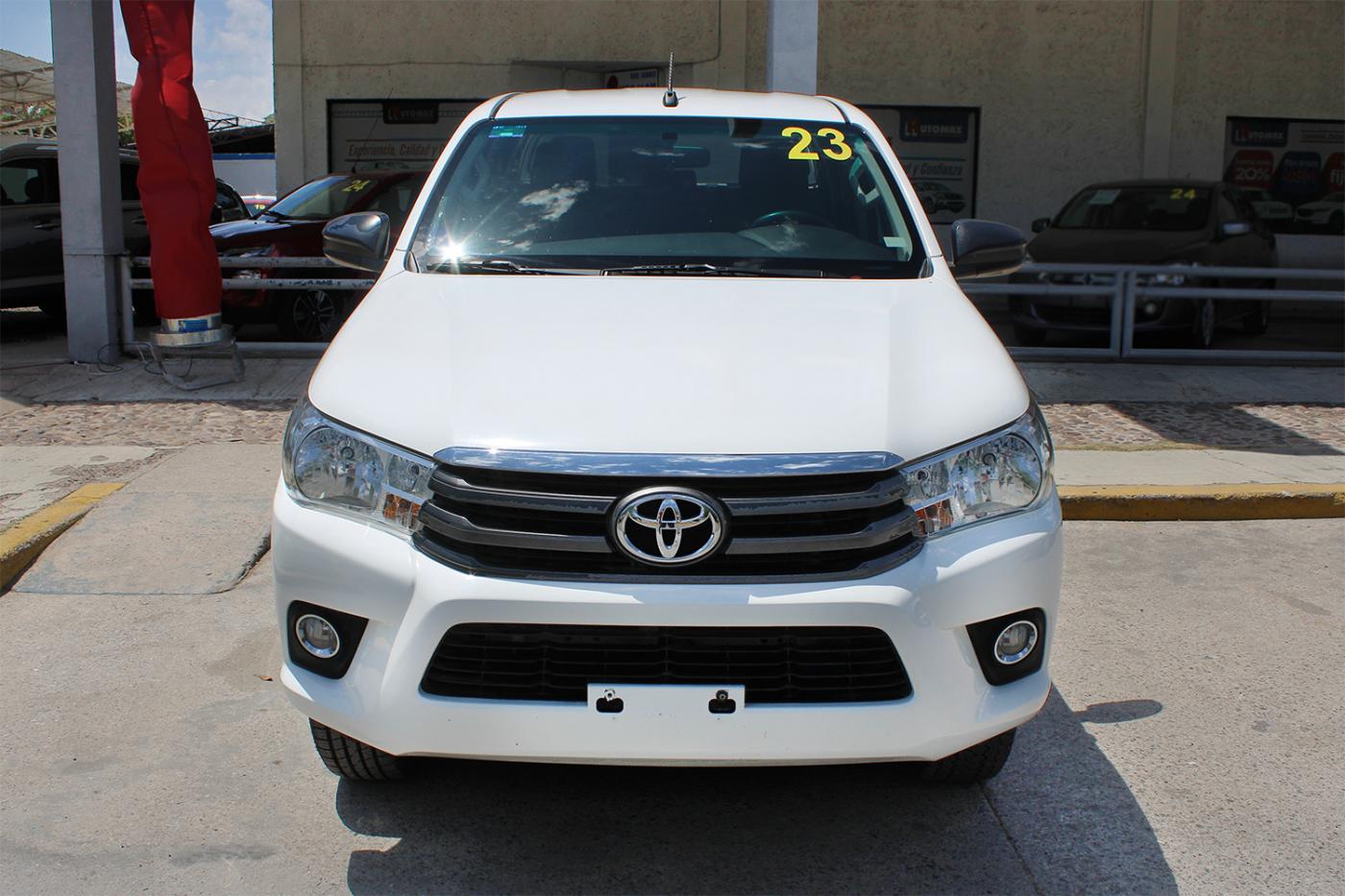 
								HILUX full									