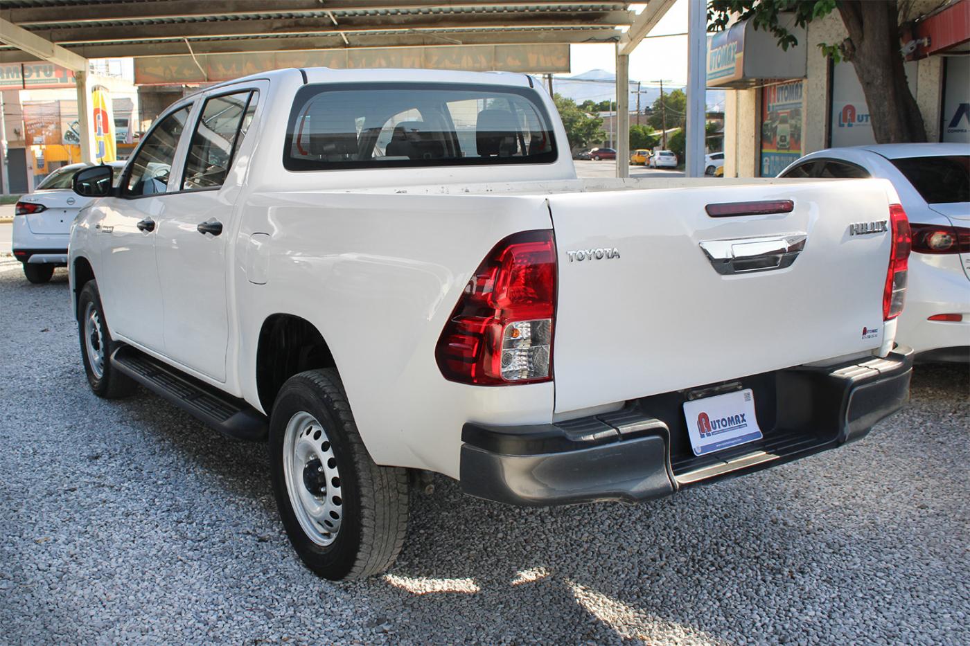 
								HILUX full									