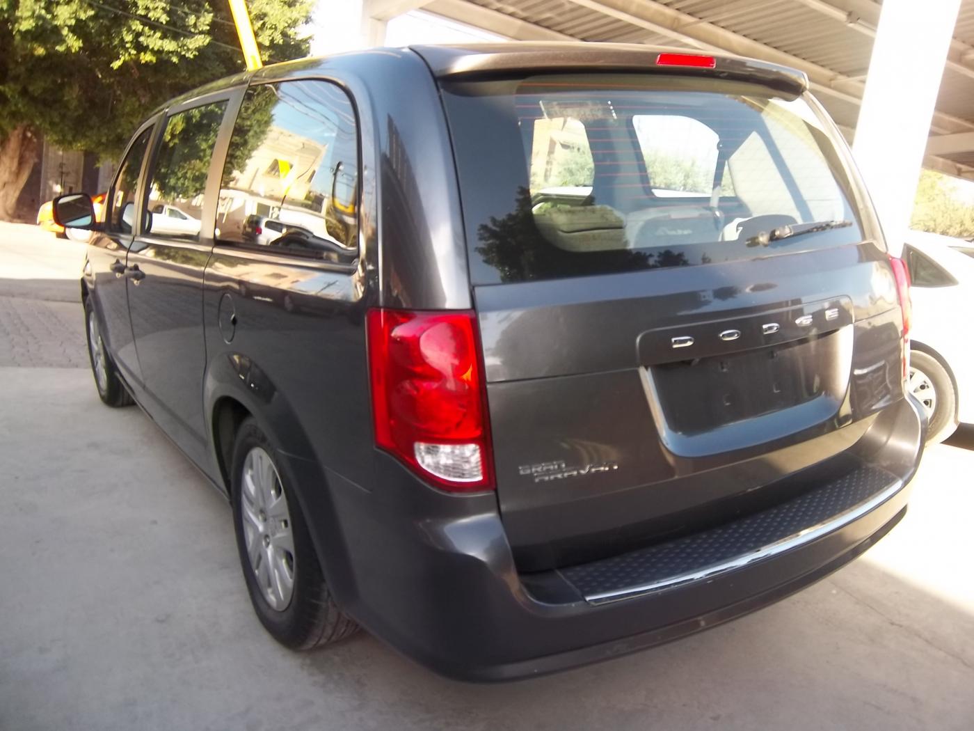
								GRAND CARAVAN full									
