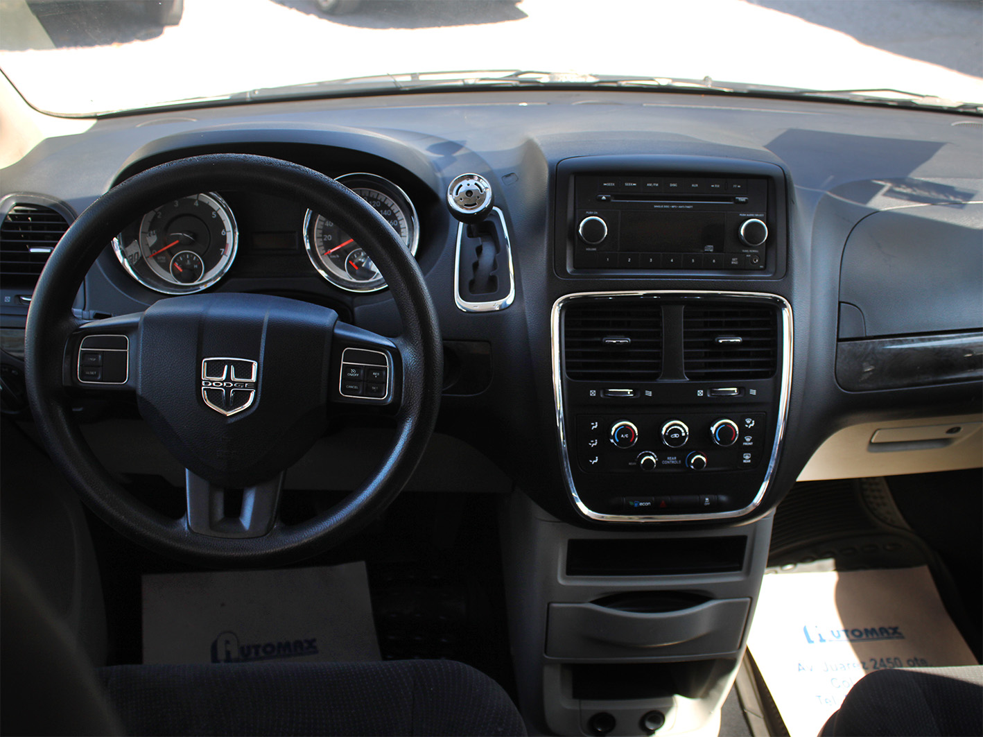 
								GRAND CARAVAN SE A/T full									