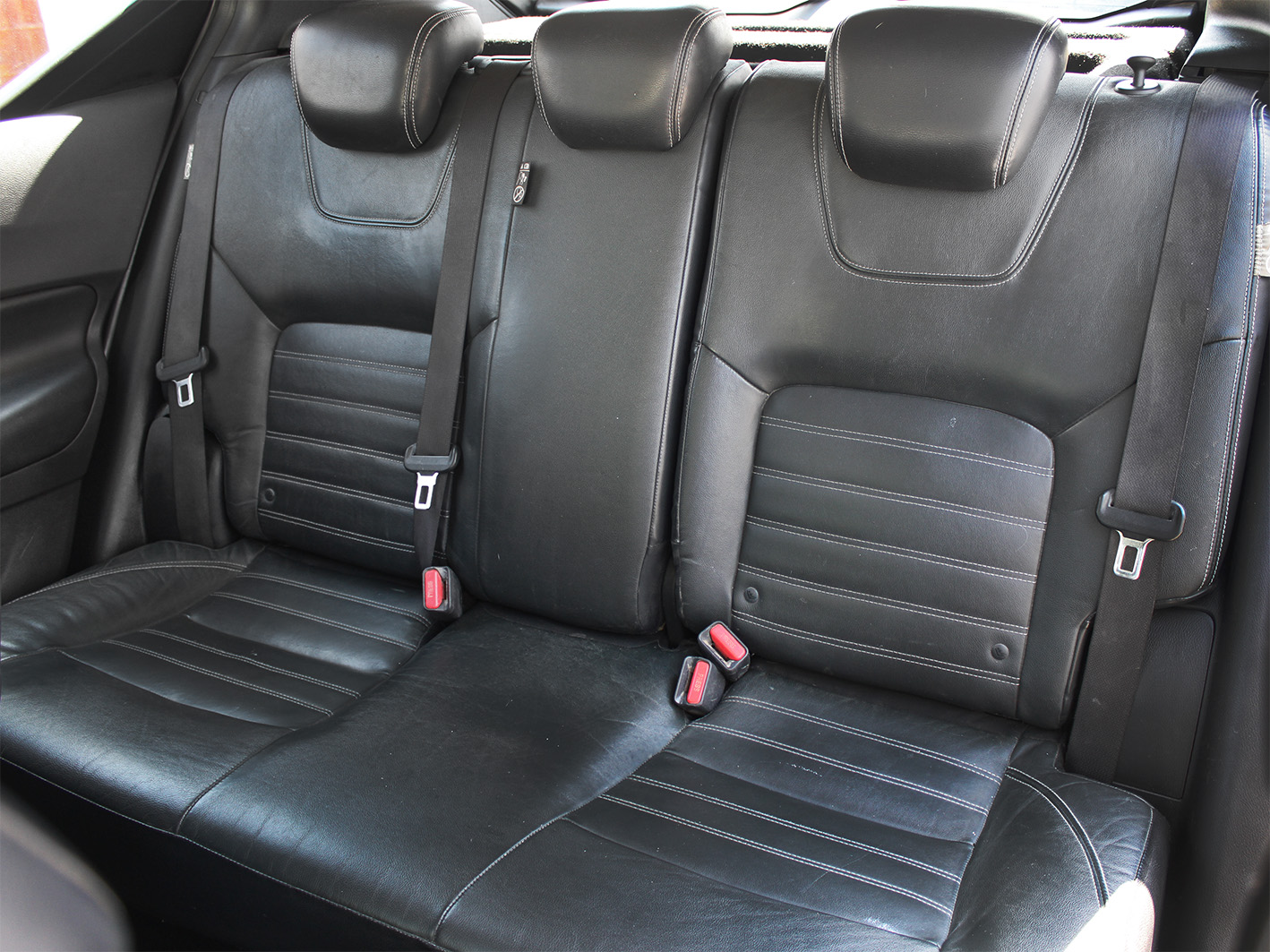 
								KICKS EXCLUSIVE full									