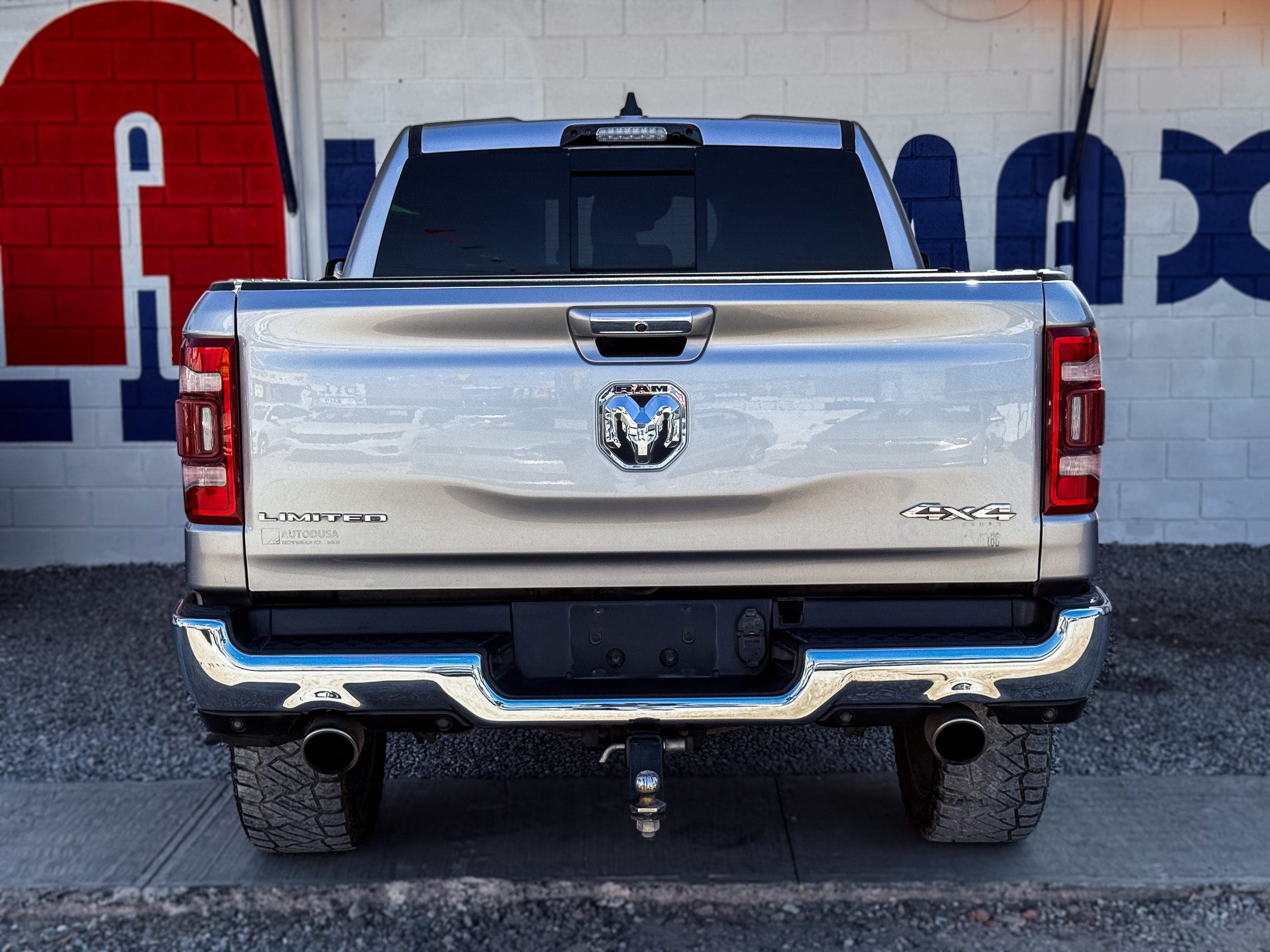 
								RAM 1500 LIMITED full									