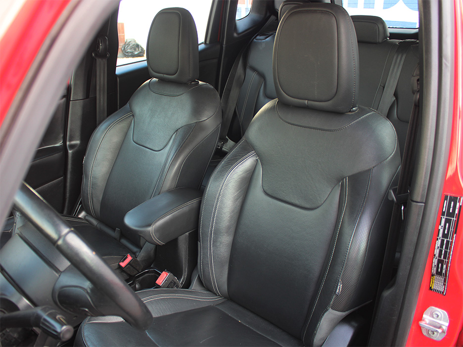 
								RENEGADE LATITUDE full									