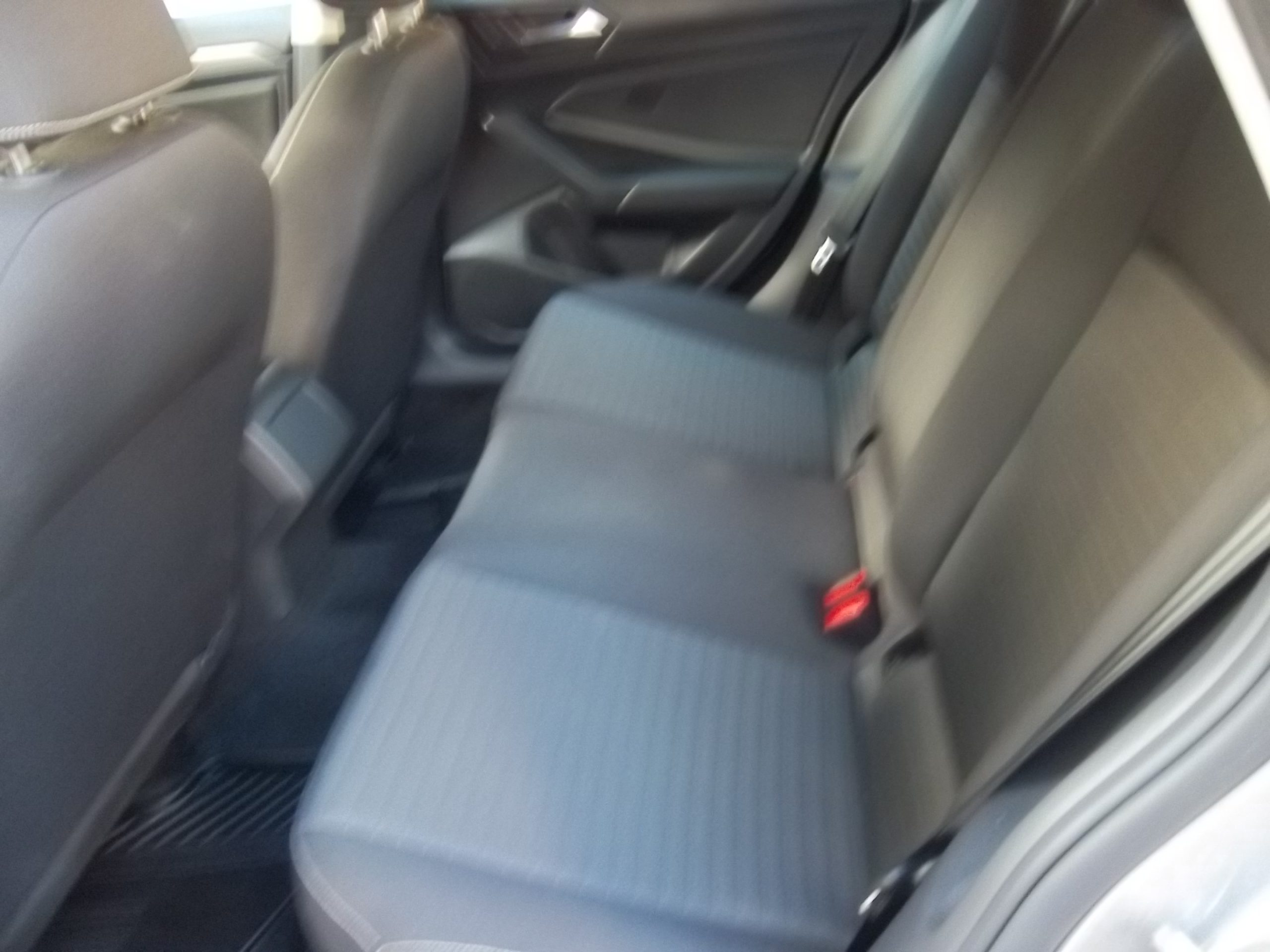 
								JETTA TRENDLINE full									