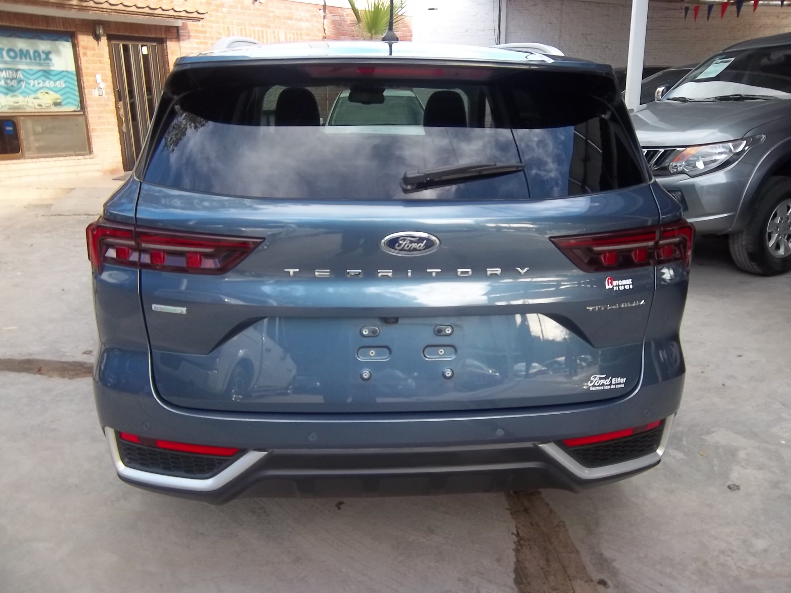 
								TERRITORY TITANIUM full									