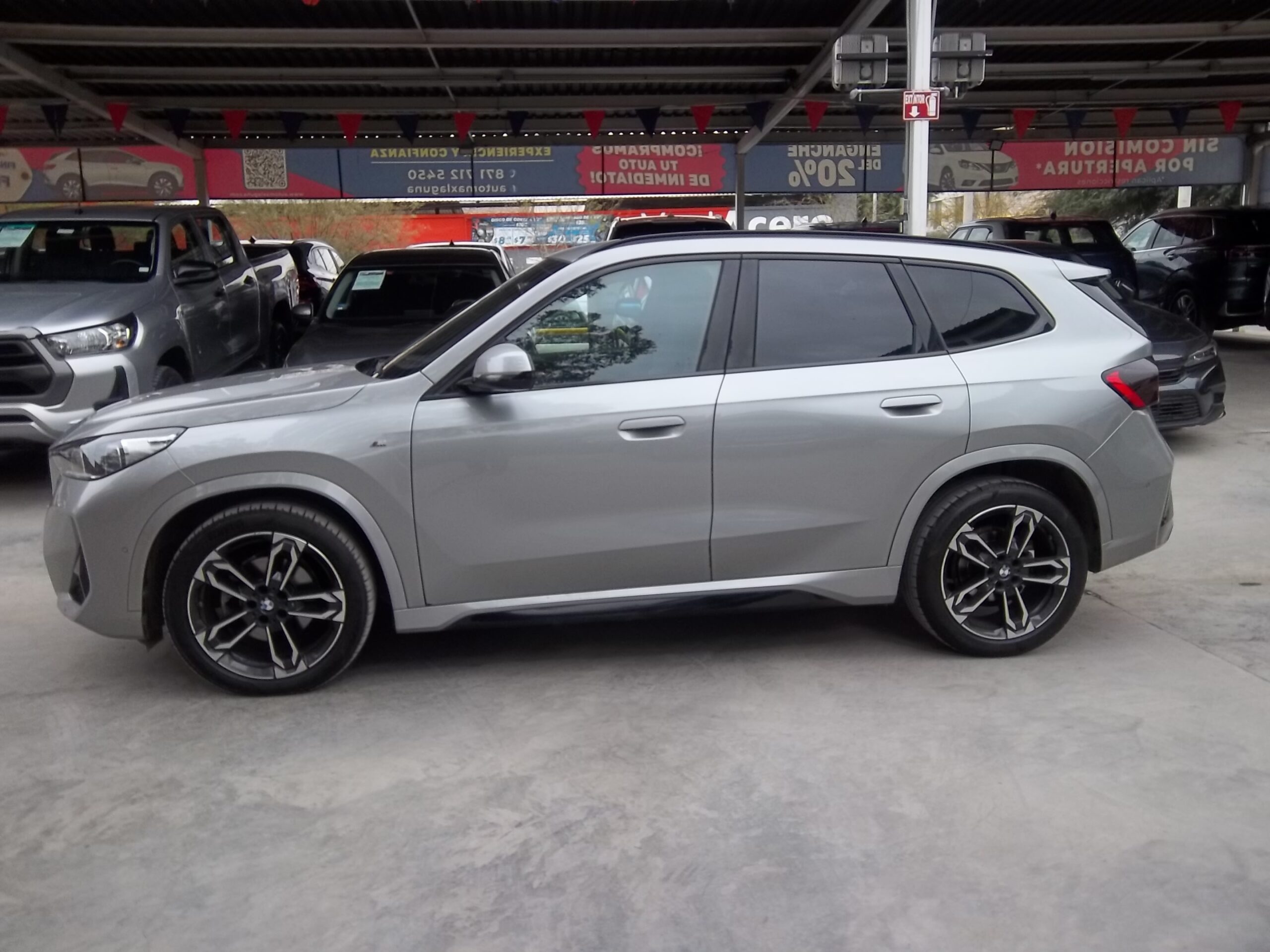 
								BMW X1 S DRIVE full									