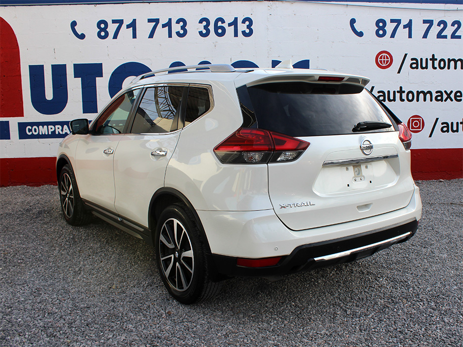 
								XTRAIL EXCLUSIVE full									