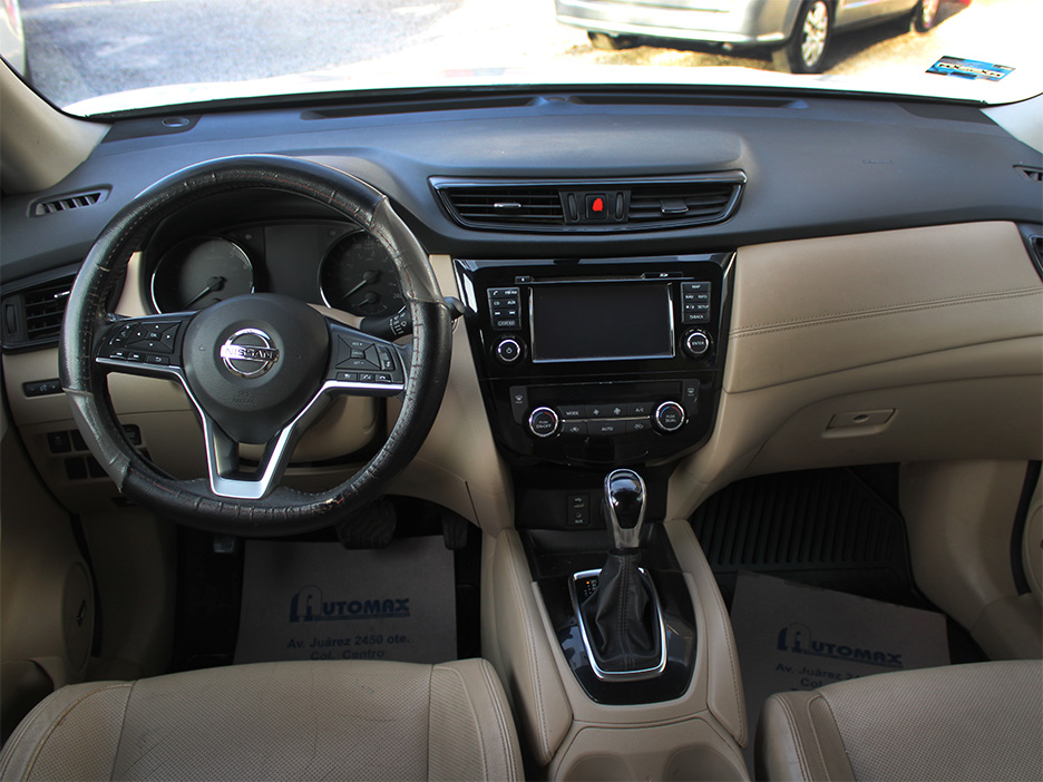 
								XTRAIL EXCLUSIVE full									