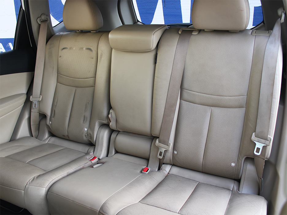 
								XTRAIL EXCLUSIVE full									