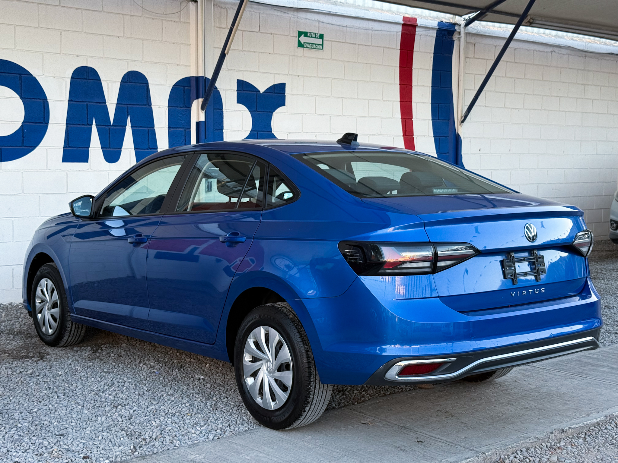 
								VIRTUS TRENDLINE full									