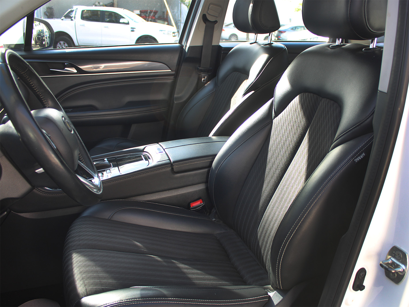 
								JOURNEY SXT T/A full									