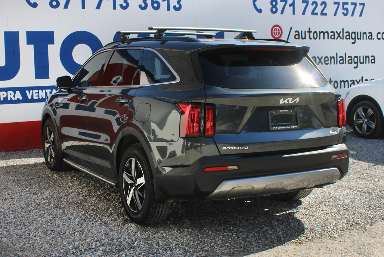 
								SORENTO EX PACK T/A full									