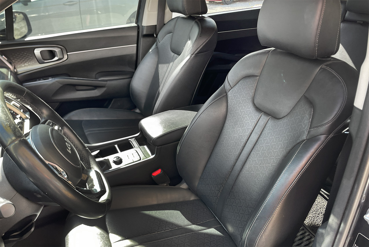 
								SORENTO EX PACK T/A full									