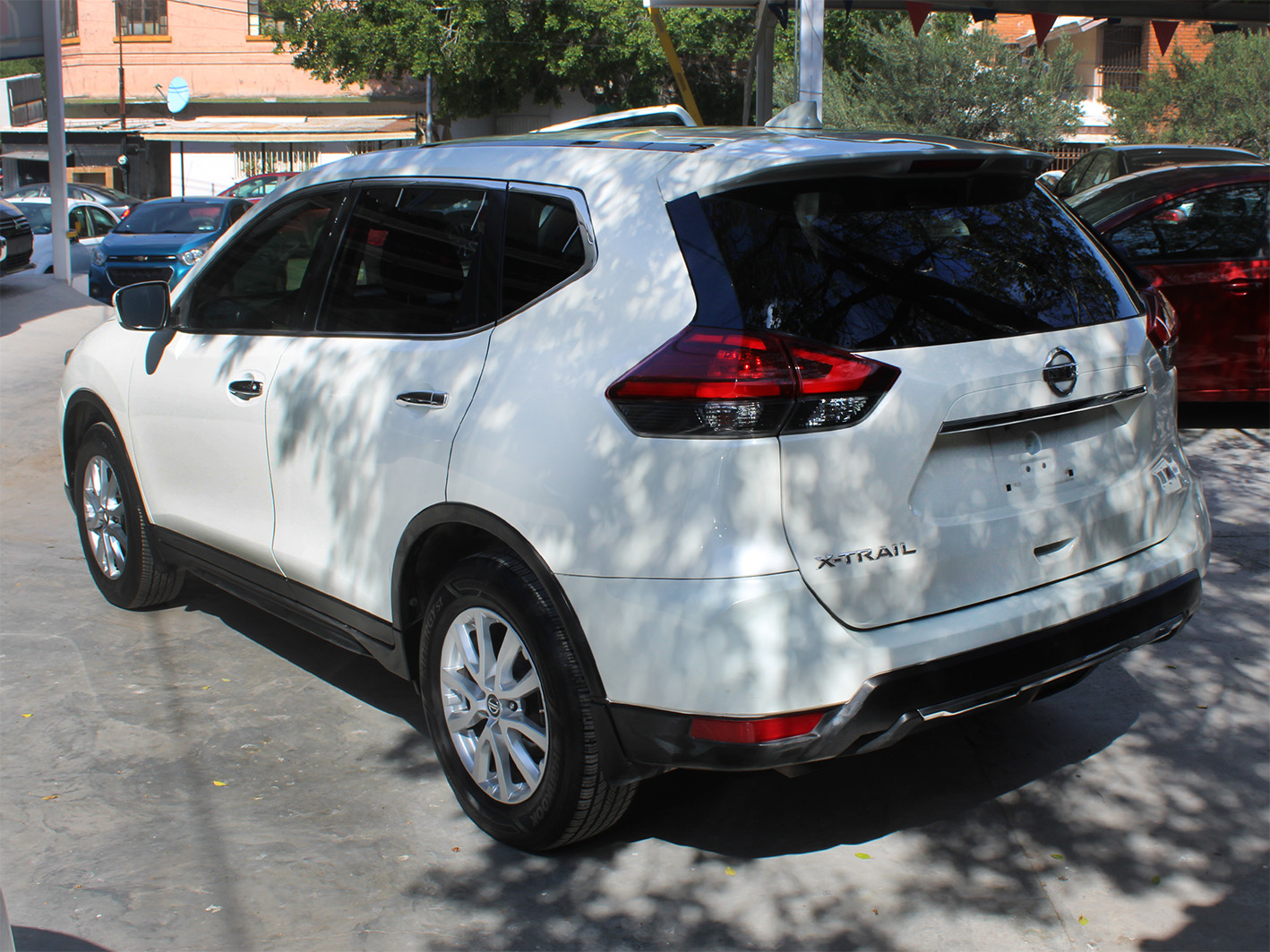 
								X TRAIL ADVANCE full									