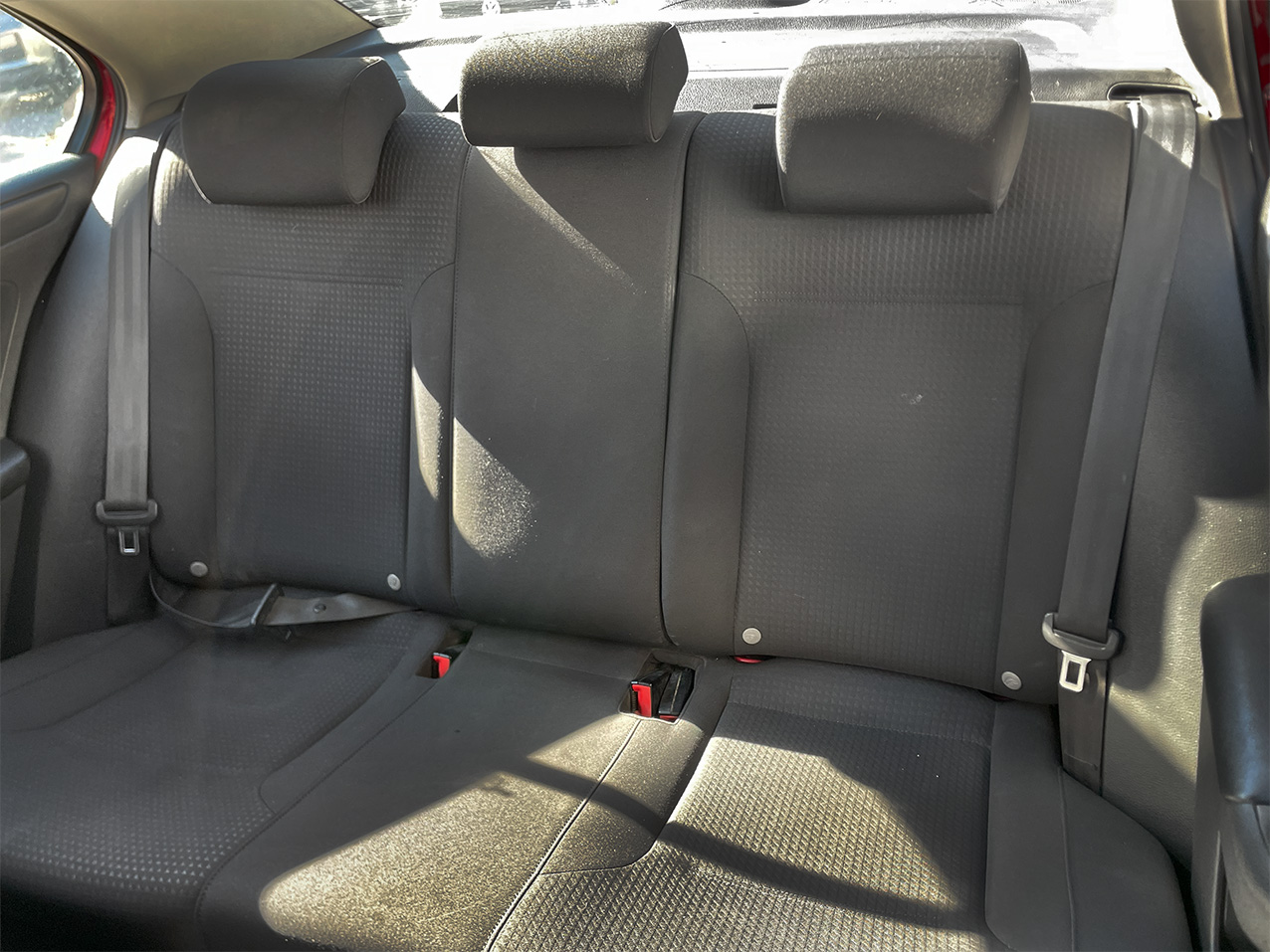 
								JETTA 2.0 L T/M full									