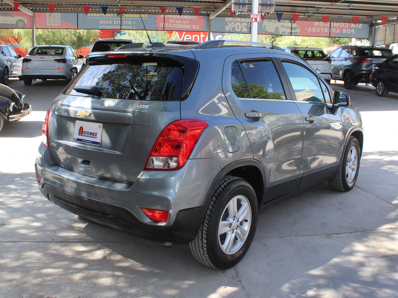 
								TRAX LT full									