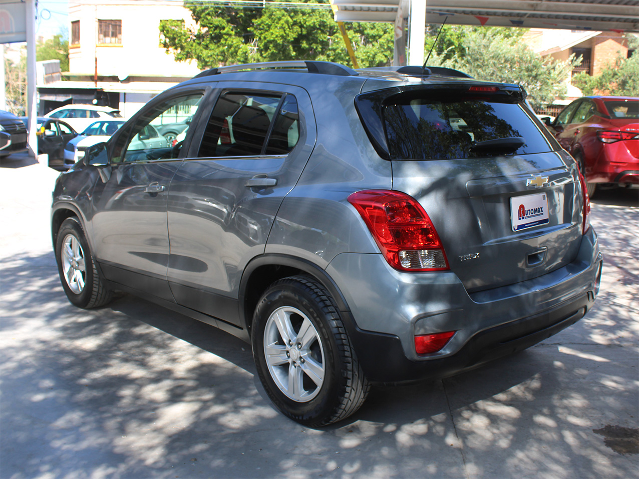 
								TRAX LT full									