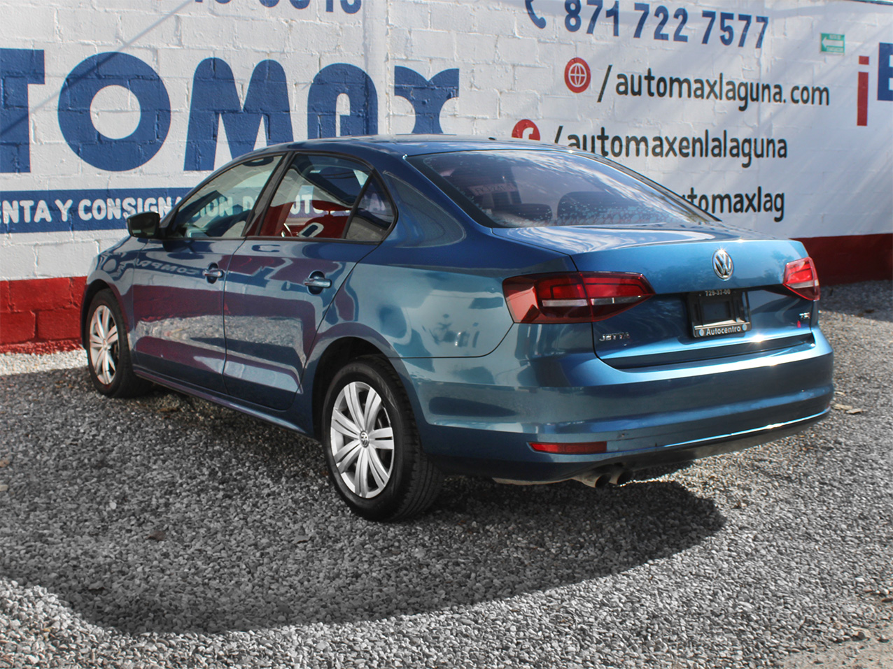 
								JETTA 2.0 L T/A full									
