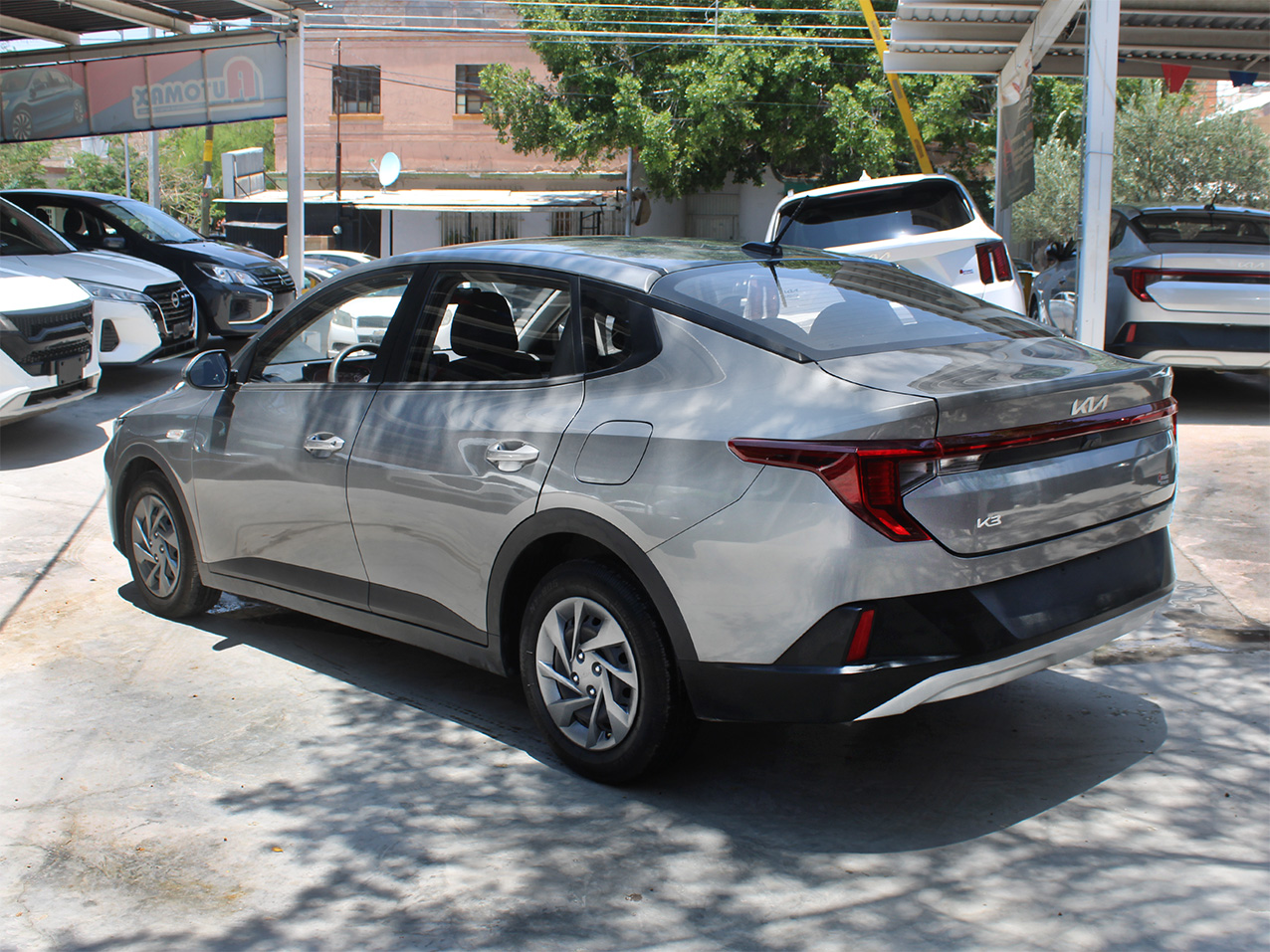 
								KIA K3 full									