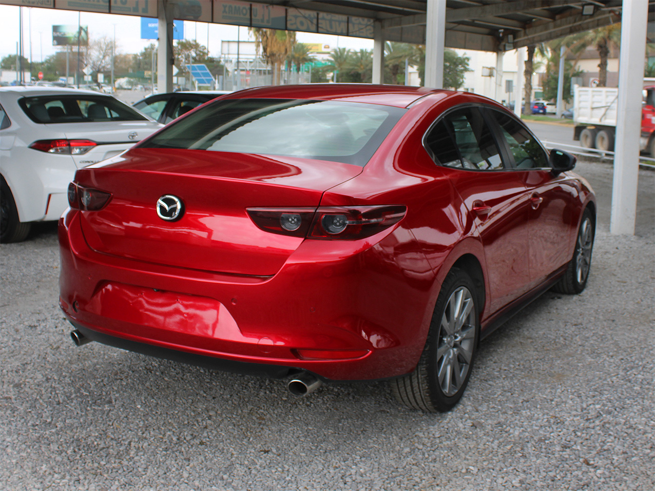 
								MAZDA 3 full									