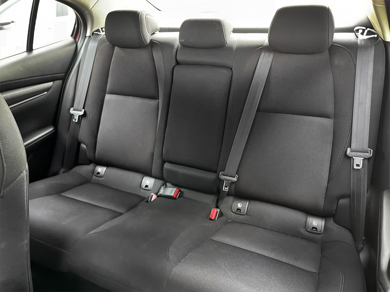 
								MAZDA 3 full									