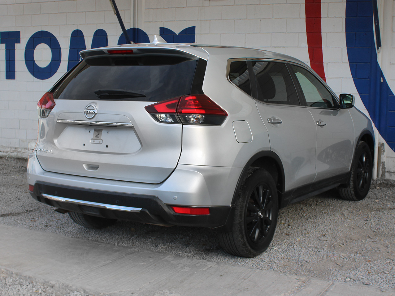 
								X-TRAIL SENSE full									
