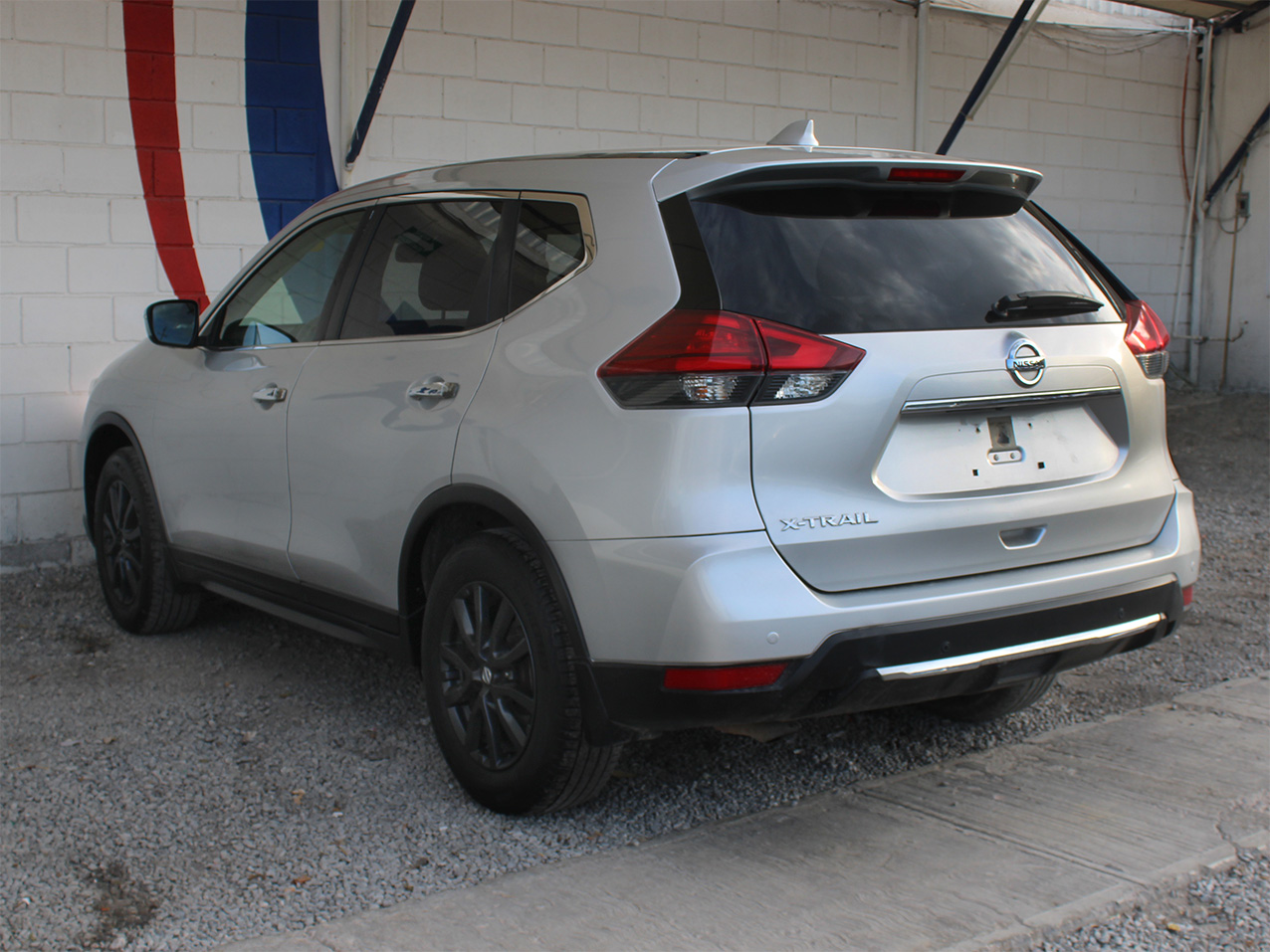 
								X-TRAIL SENSE full									