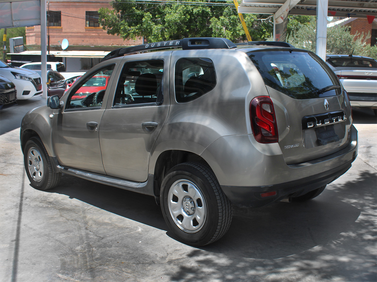 
								DUSTER full									
