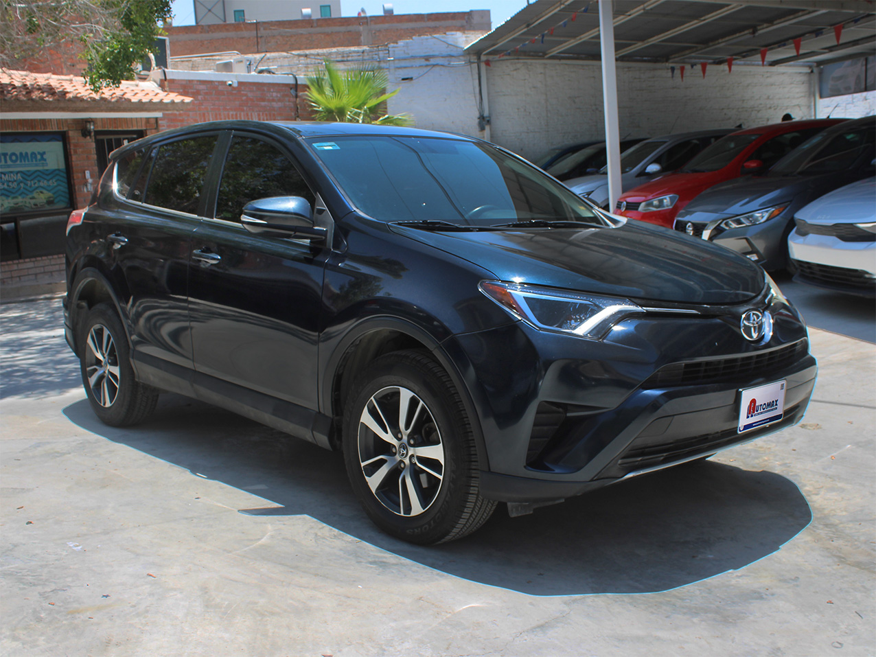 
								RAV 4 XLE full									