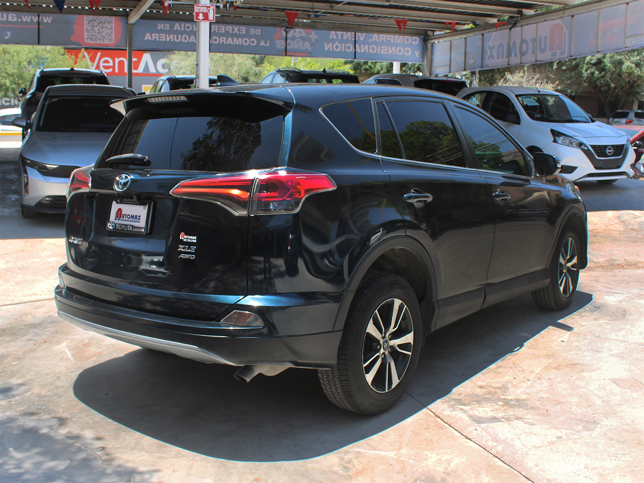 
								RAV 4 XLE full									