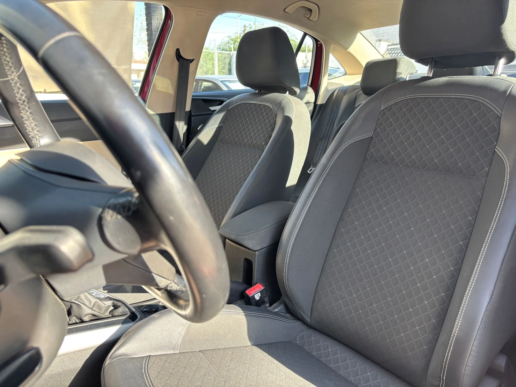 
								VOLKSWAGEN VIRTUS CONFORTLINE 2024 full									