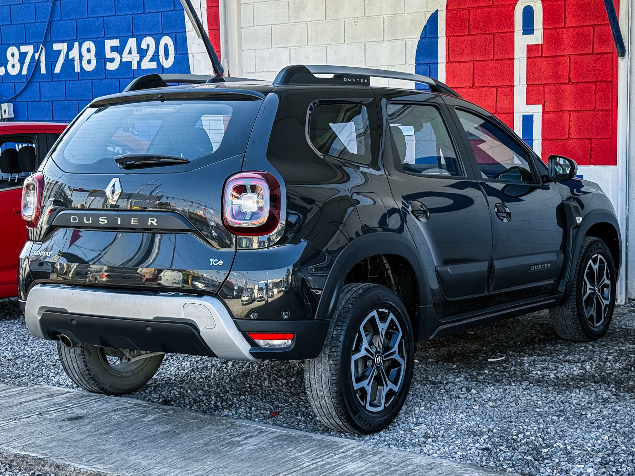 
								RENAULT DUSTER ICONIC 2023 full									