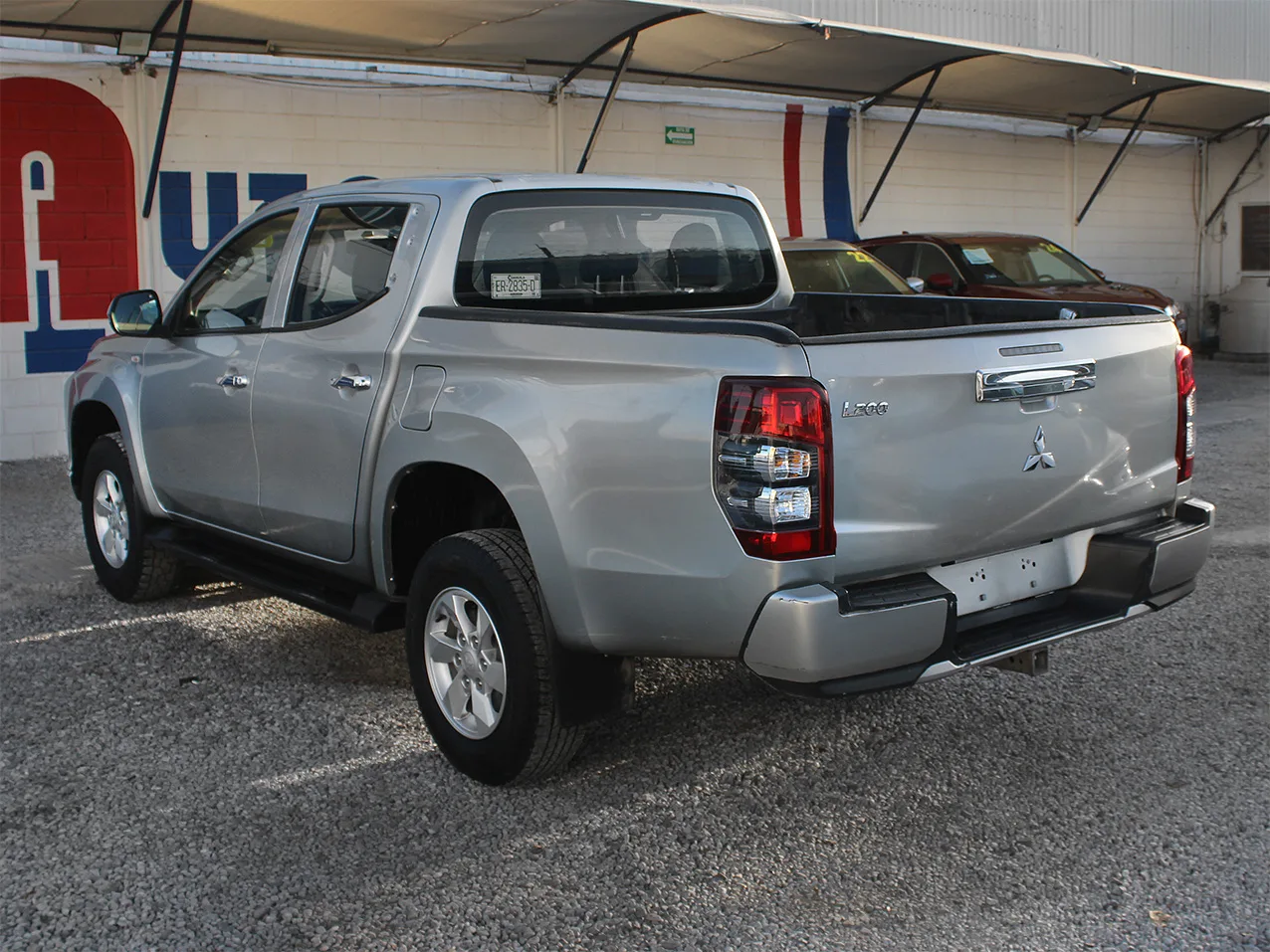 
								MITSUBISHI L200 GLX 2024 full									