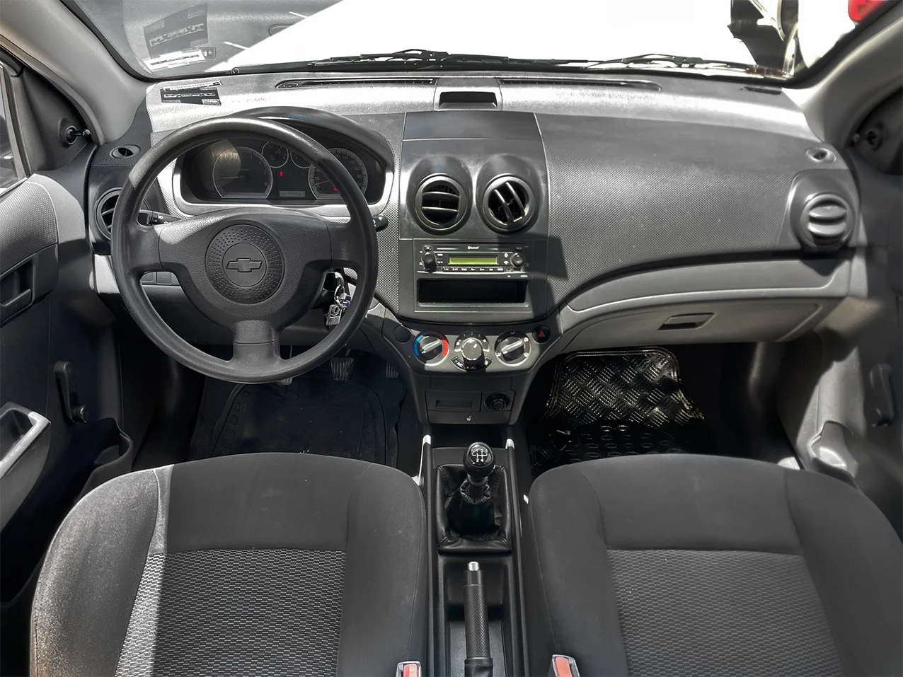 
								CHEVROLET AVEO LS 2017 full									