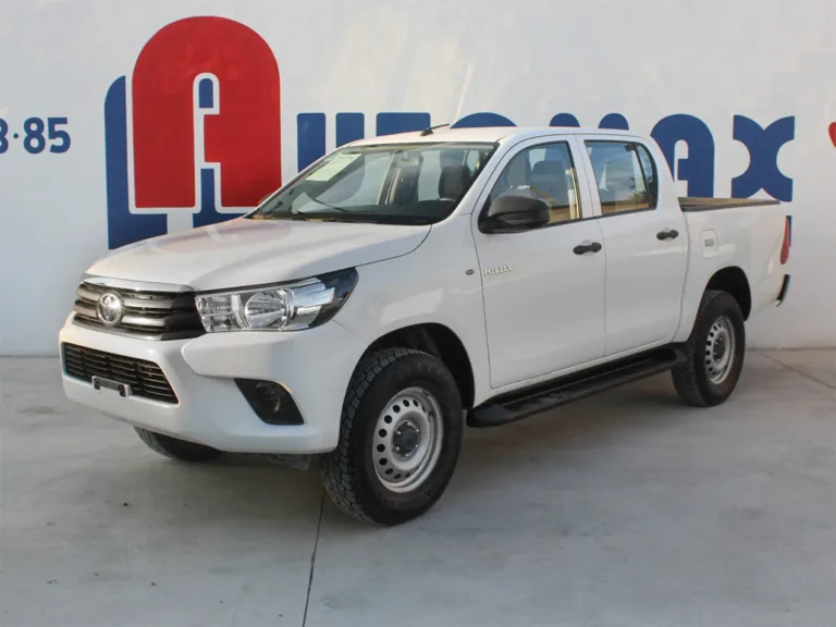 TOYOTA HILUX BASE