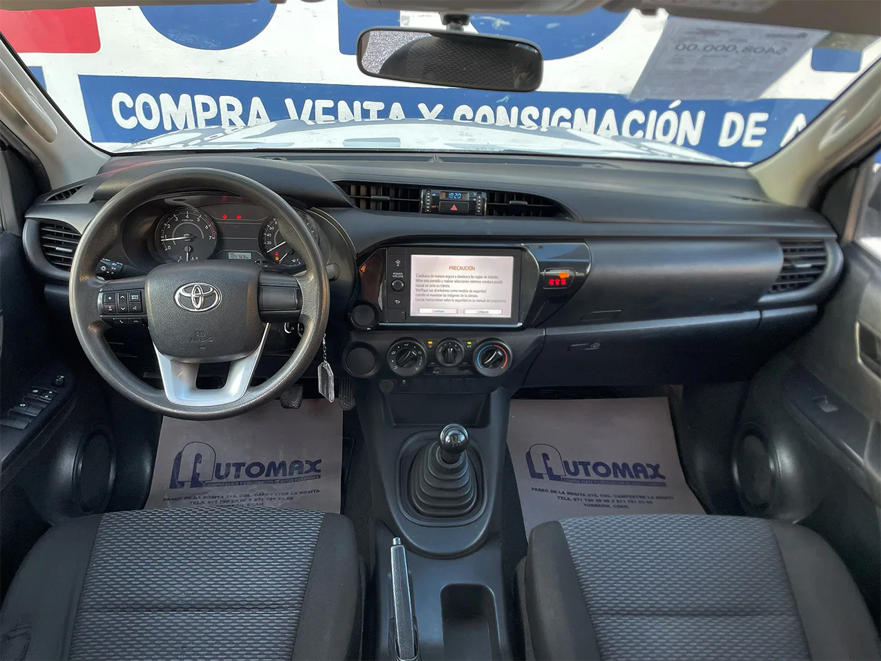 
								TOYOTA HILUX BASE full									