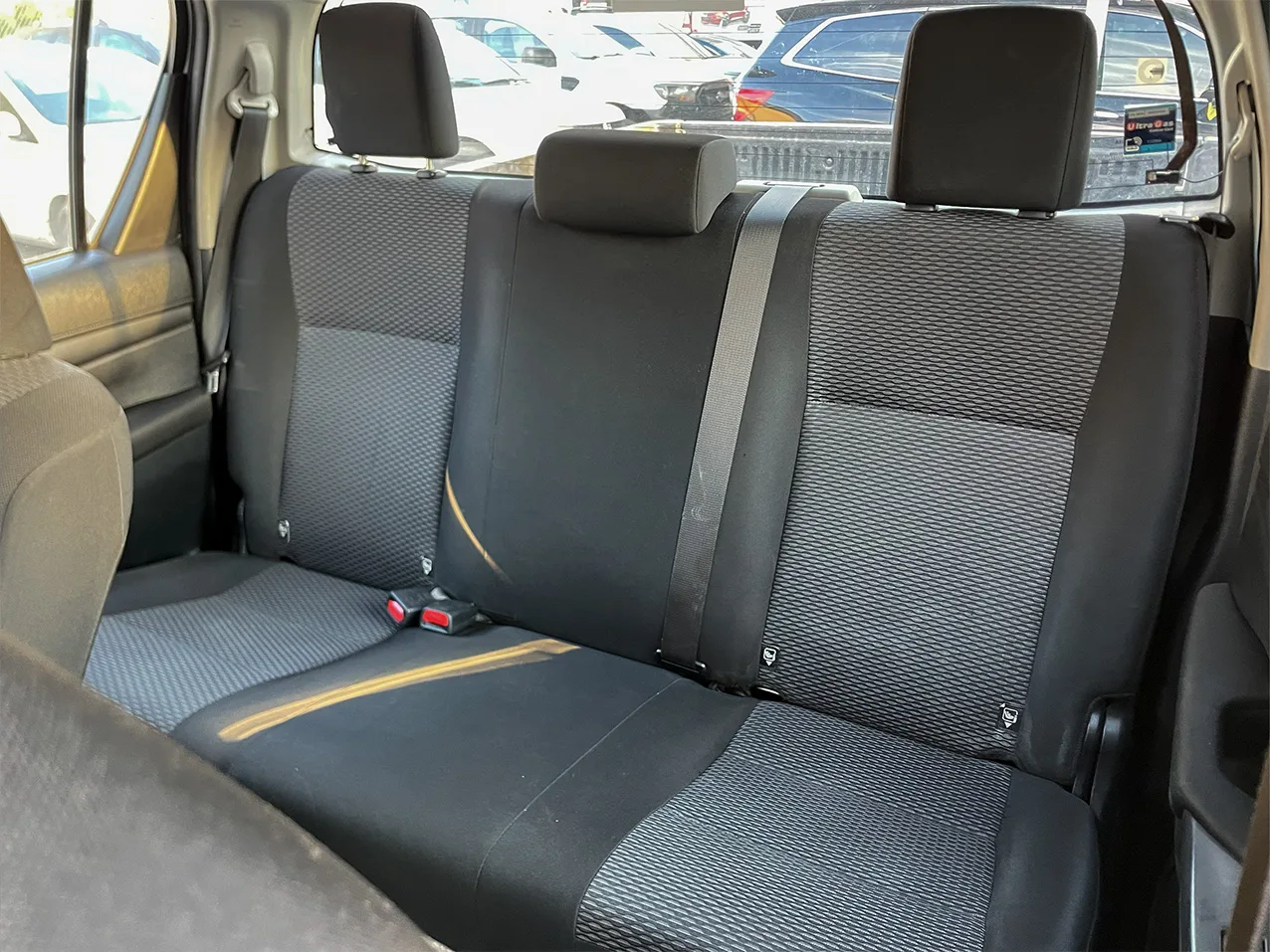 
								TOYOTA HILUX BASE full									