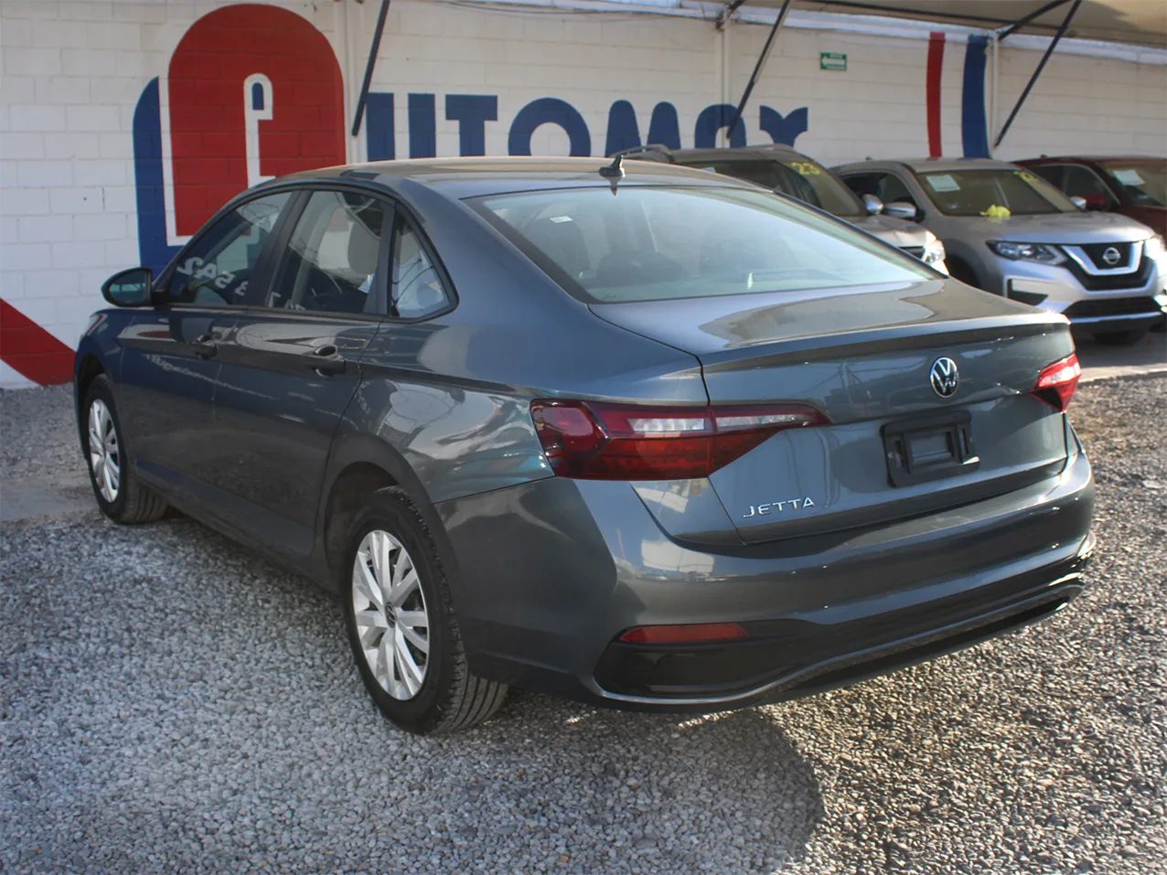 
								VOLKSWAGEN JETTA TRENDLINE 2024 full									