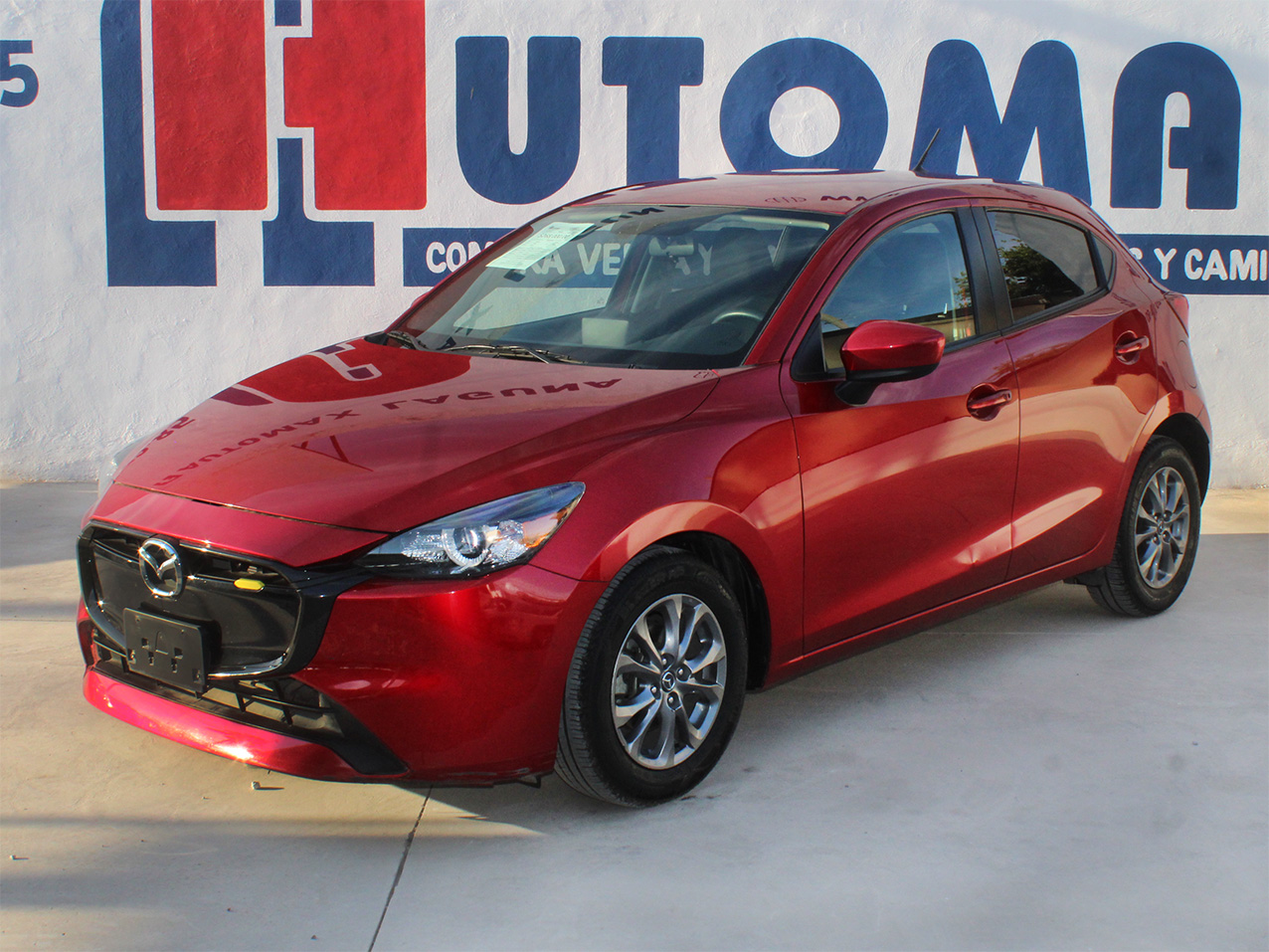 Mazda2 rosita 01.jpg