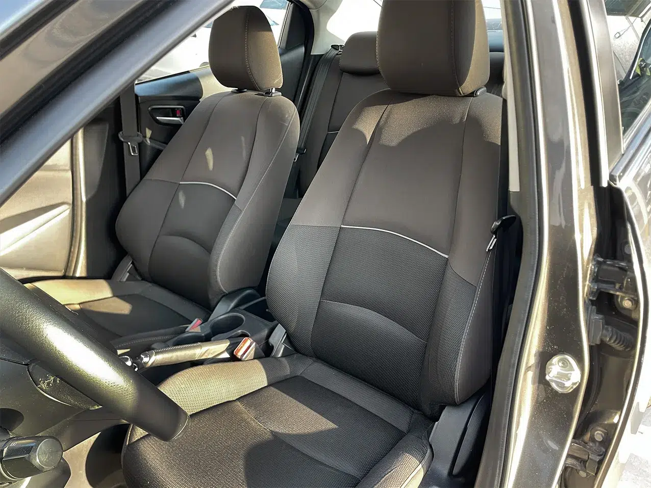
								MAZDA 2 SPORT ESTANDAR full									