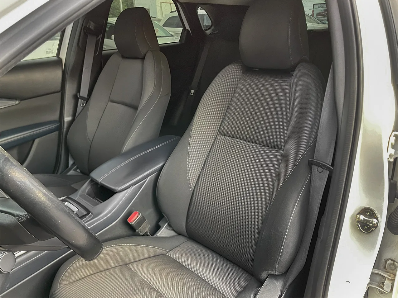 
								MAZDA CX-30 SPORT full									