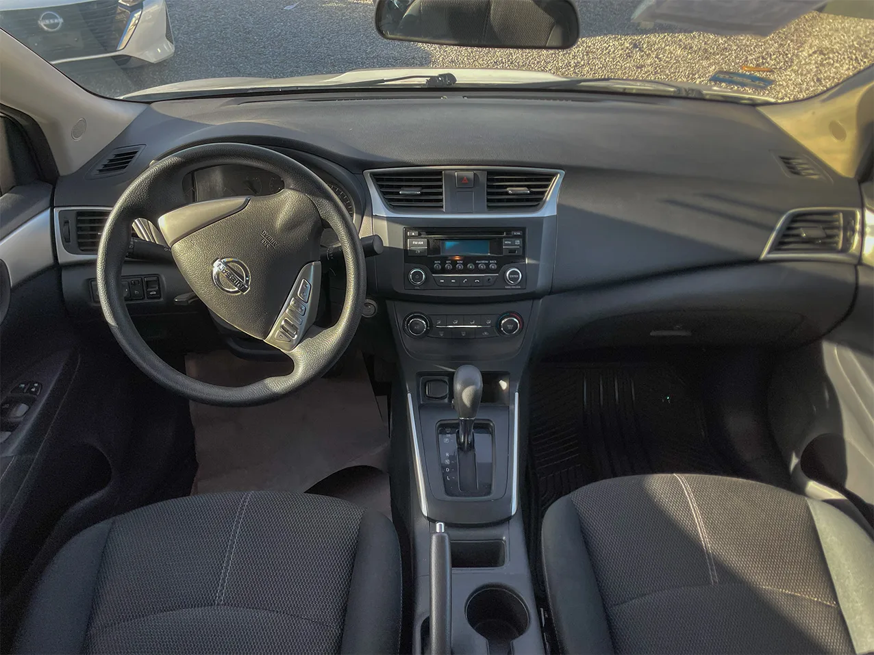 
								NISSAN SENTRA SENSE 2017 T/A full									