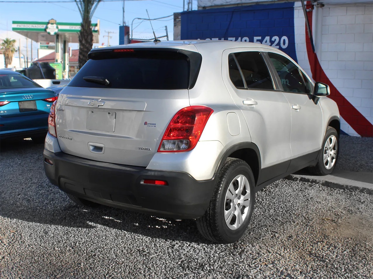 
								CHEVROLET TRAX LS T/M full									