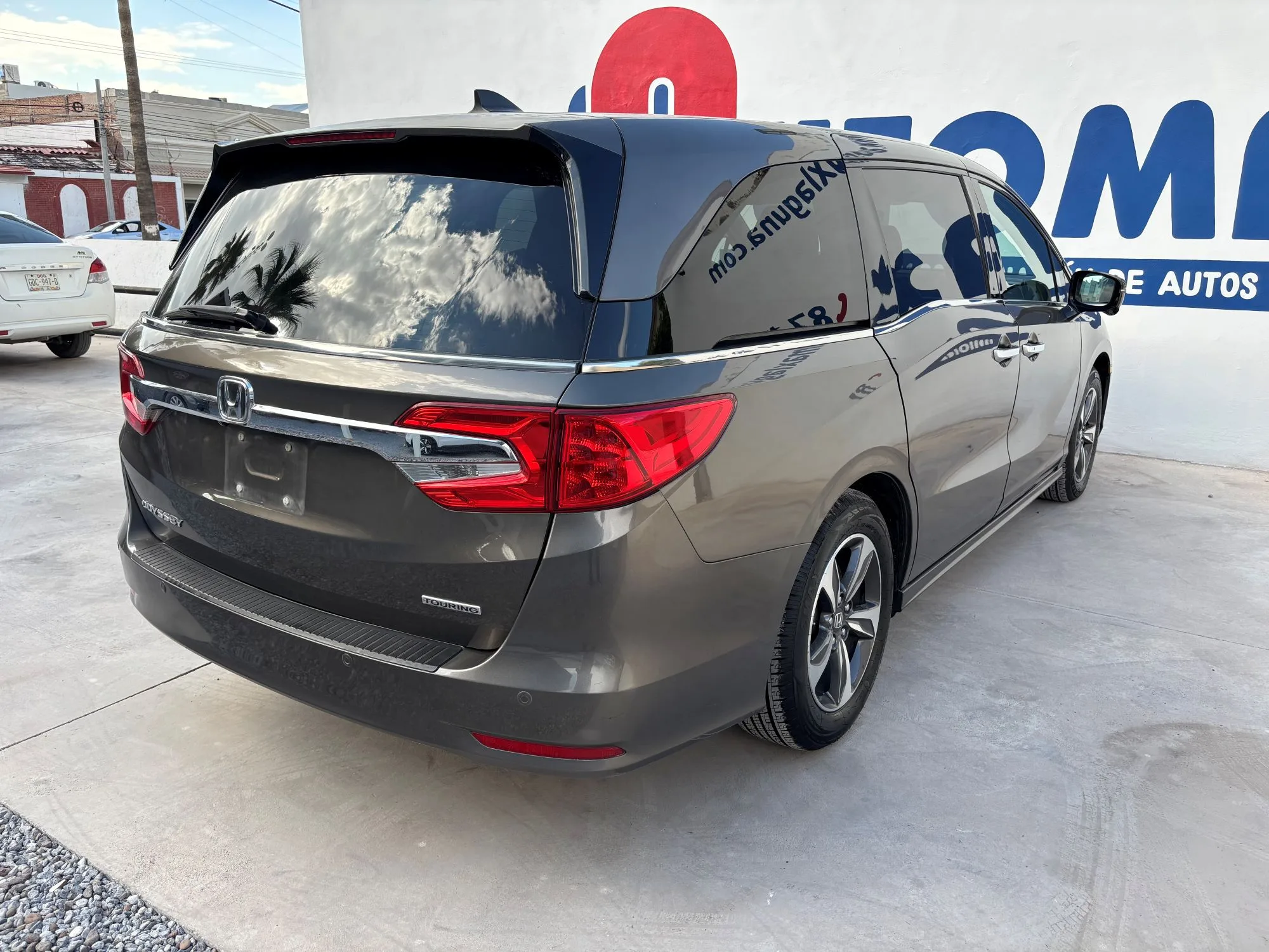 
								HONDA ODYSSEY TOURING 2019 full									
