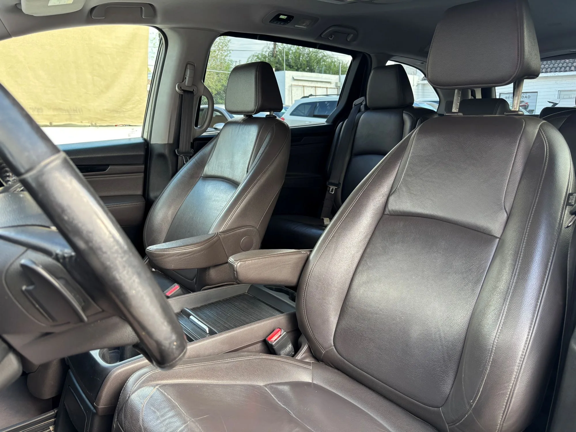 
								HONDA ODYSSEY TOURING 2019 full									